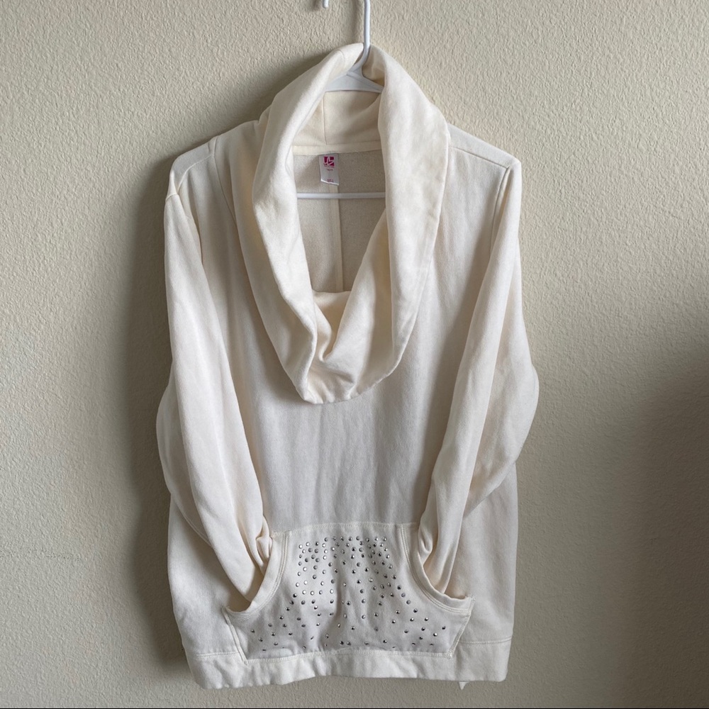 🤍Like New🤍LaneBryantActive rhinestone sweatshirt